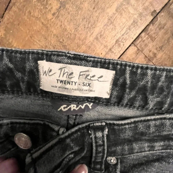 ~Free People~ Jeans - Size 26 - Picture 5 of 6